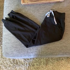 FIGS Zamora scrub black joggers XS